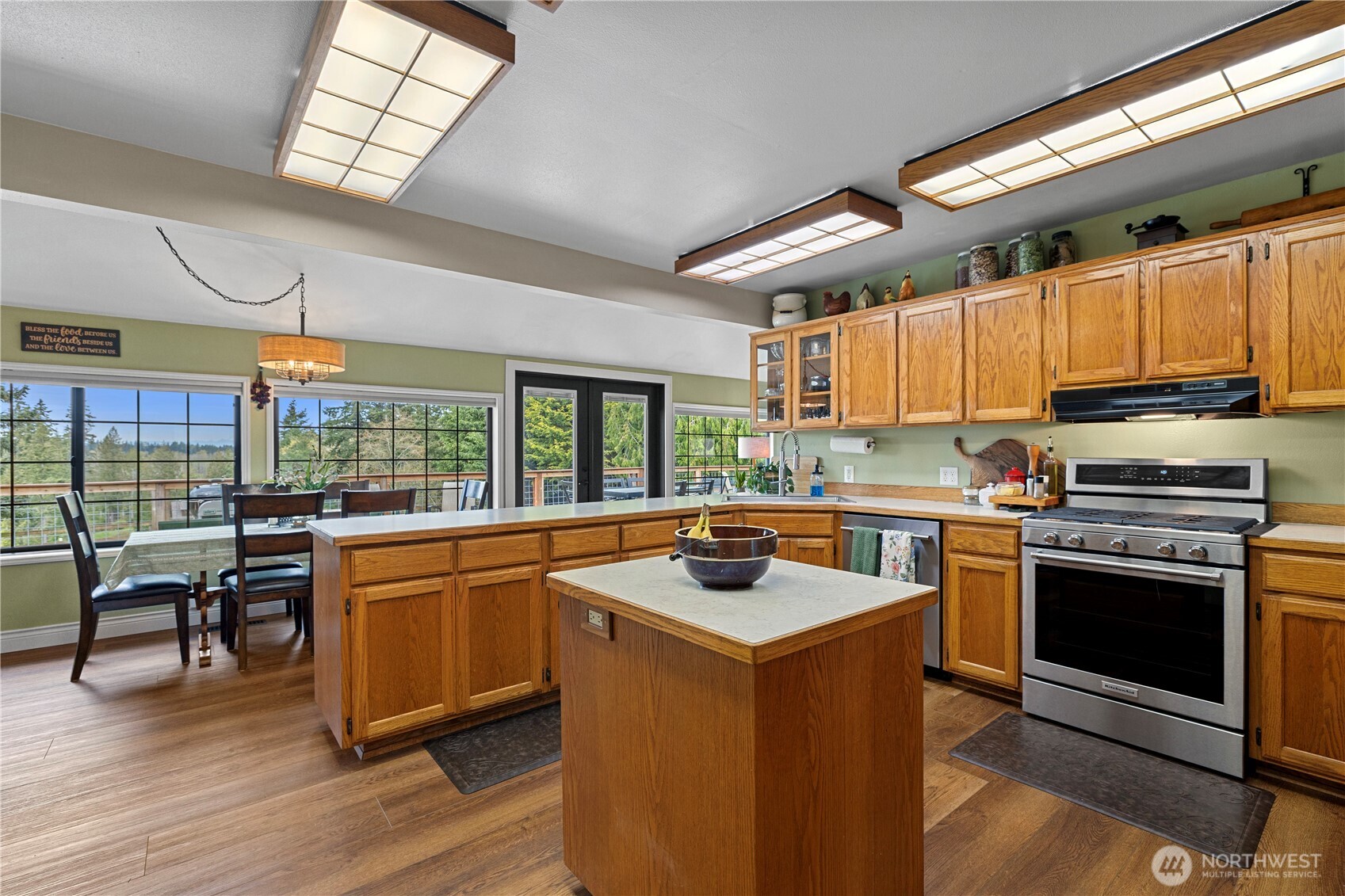 1720 Van Wyck Road , Bellingham, WA 98226