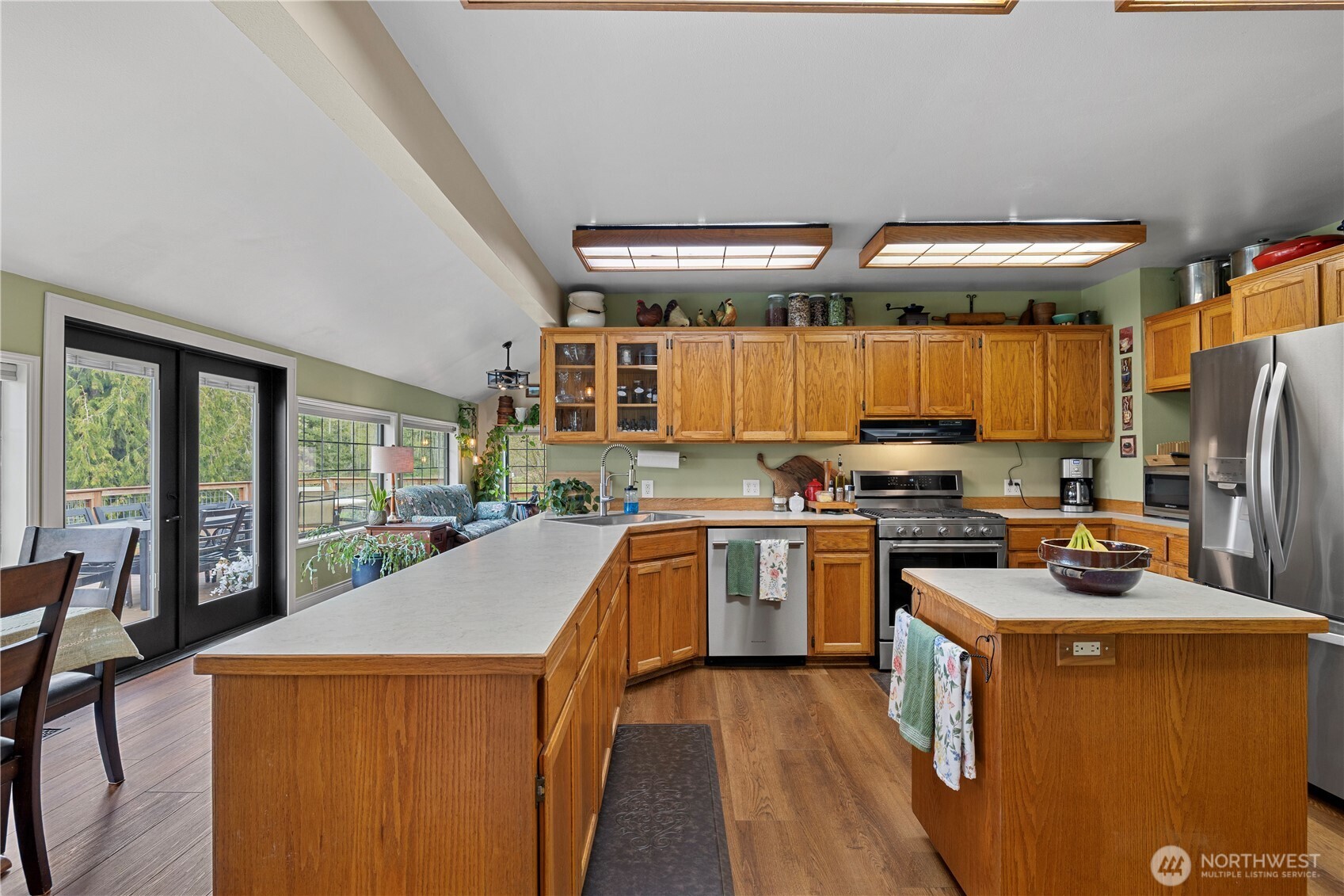 1720 Van Wyck Road , Bellingham, WA 98226