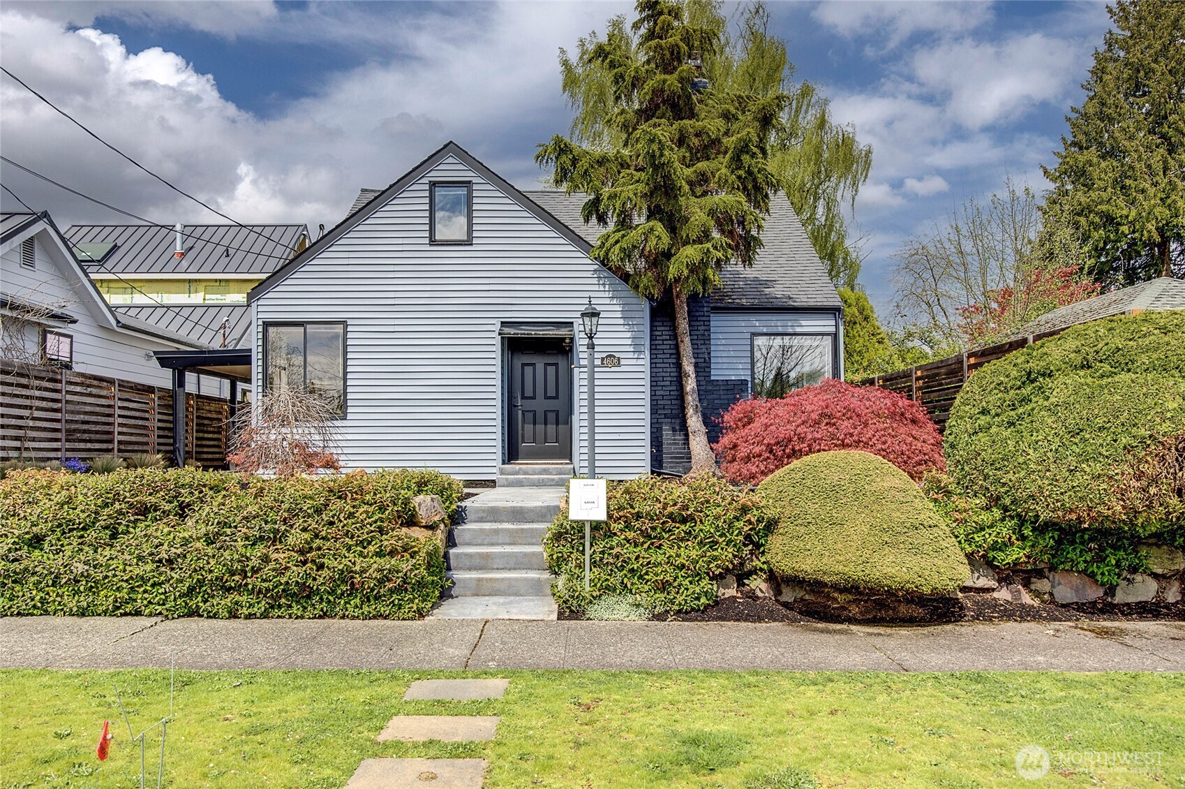 4606 NE 47th Street , Seattle, WA 98105