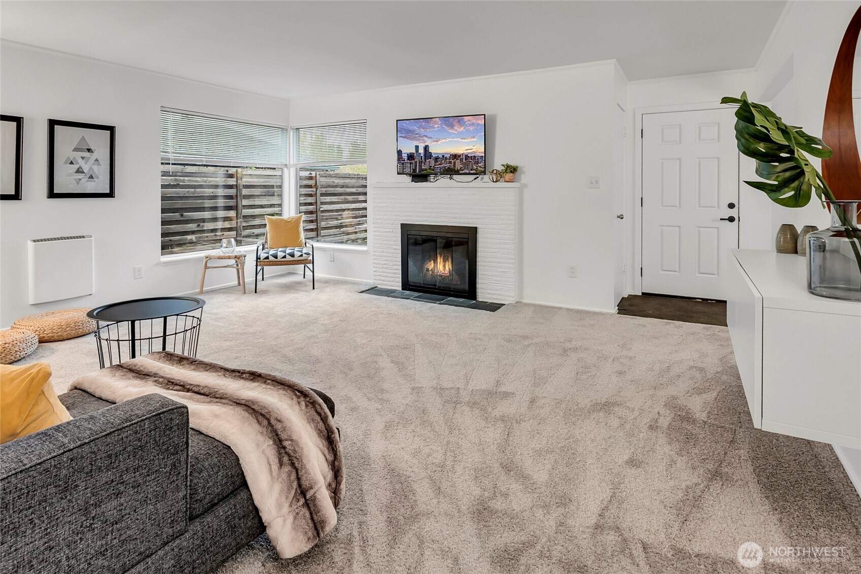 4606 NE 47th Street , Seattle, WA 98105