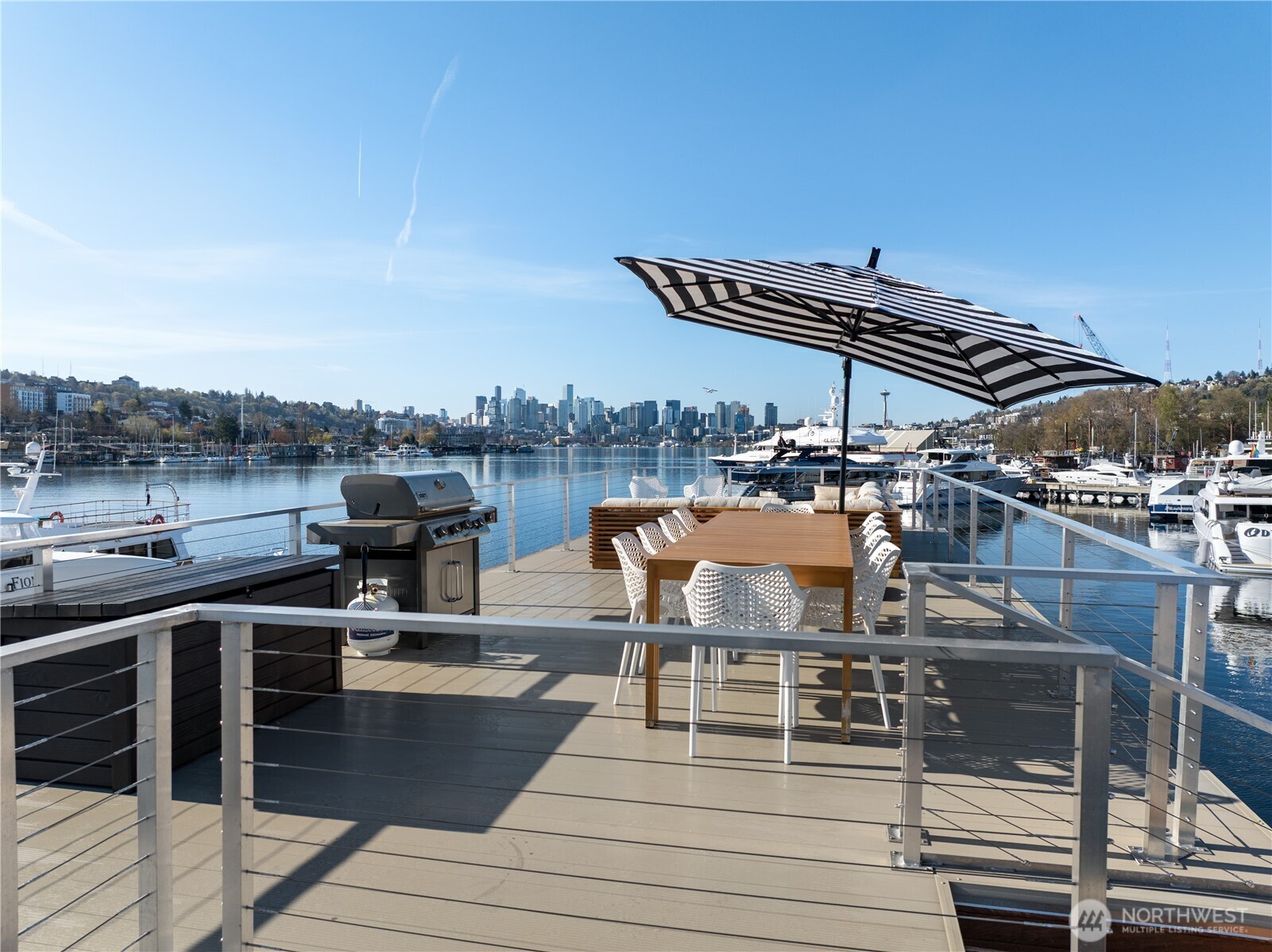 2309 N Northlake Way #13, Seattle, WA 98107