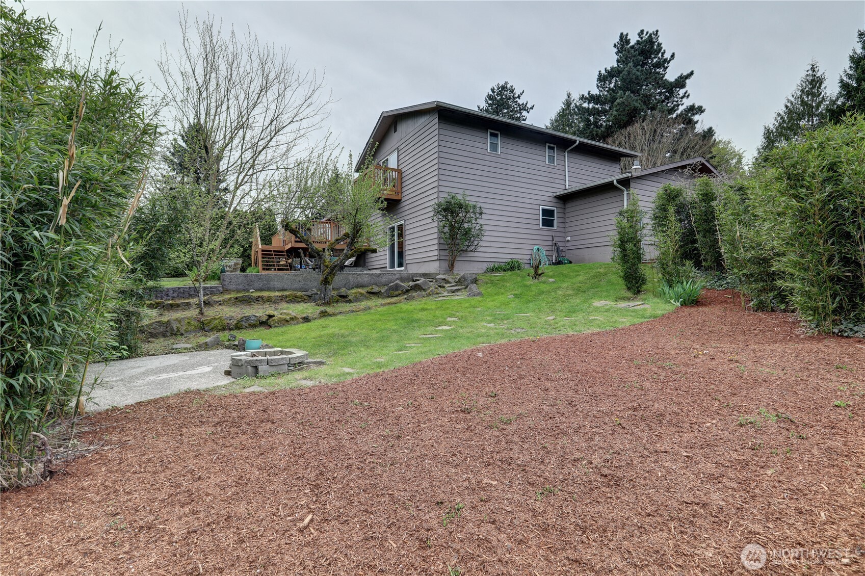 13528 95th Avenue NE, Kirkland, WA 98034