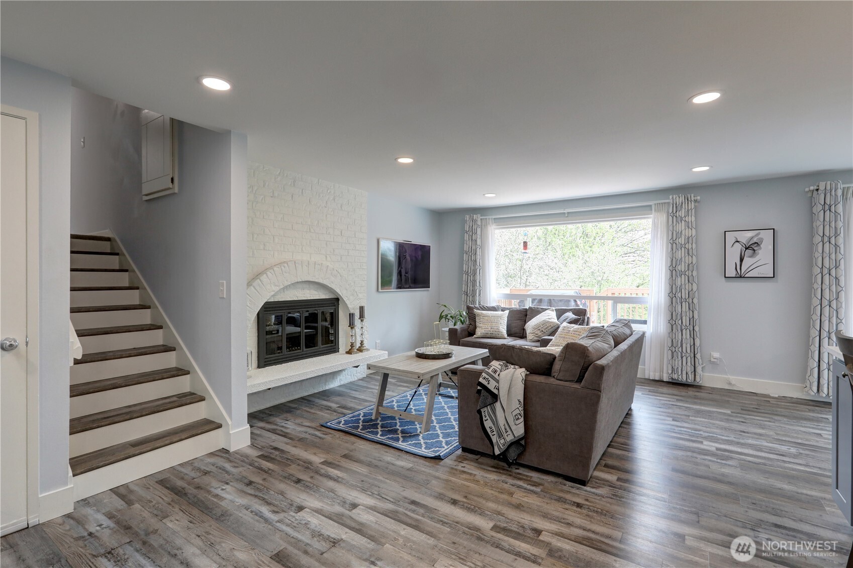 13528 95th Avenue NE, Kirkland, WA 98034