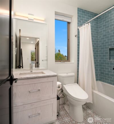 4514 Bagley Avenue N, Seattle, WA 98103 - Photo 21