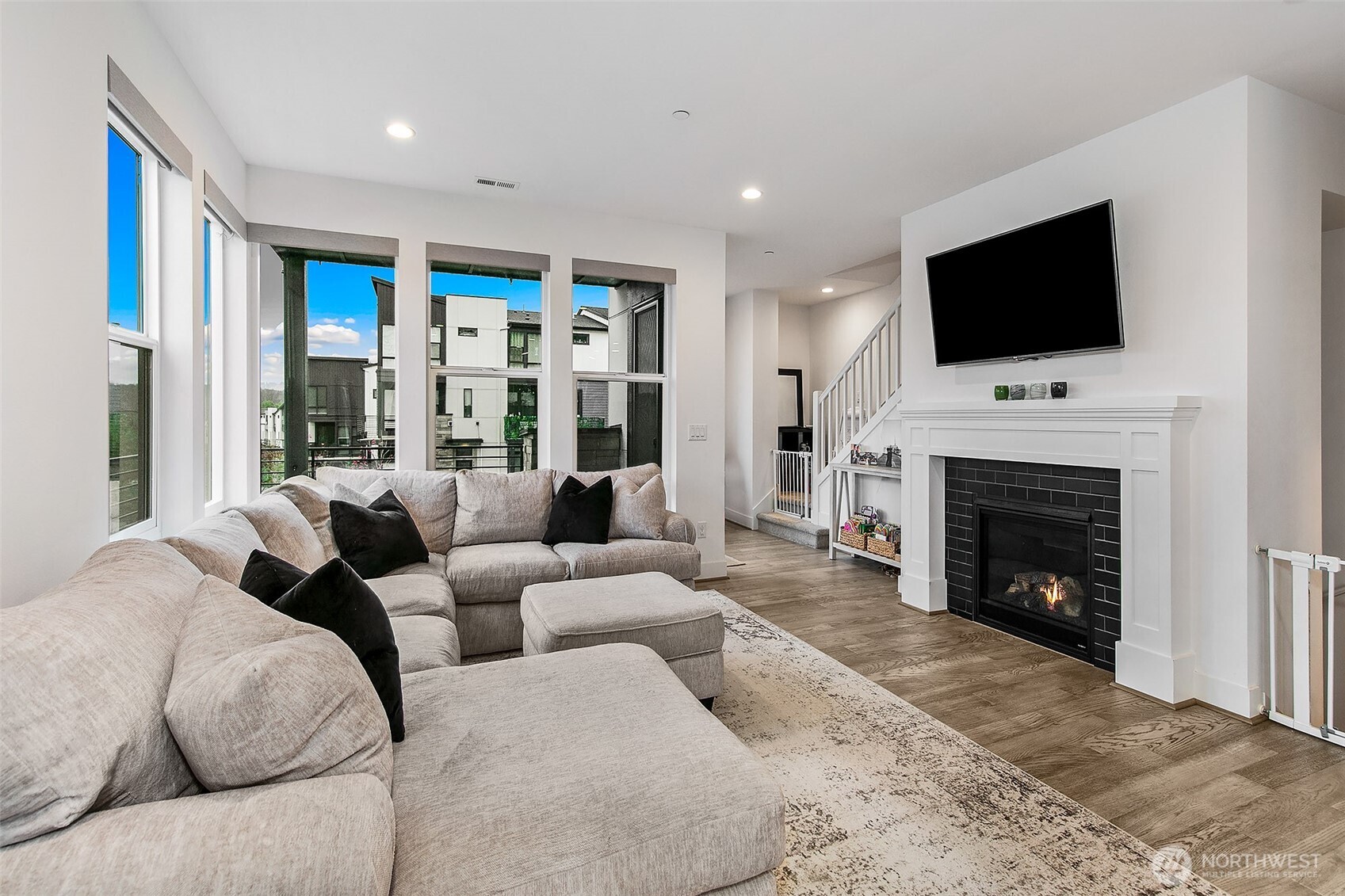 14002 3rd Avenue NE #105, Duvall, WA 98019