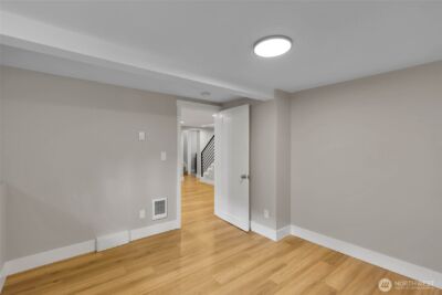 7901 16th Avenue SW, Seattle, WA 98106 - Photo 35