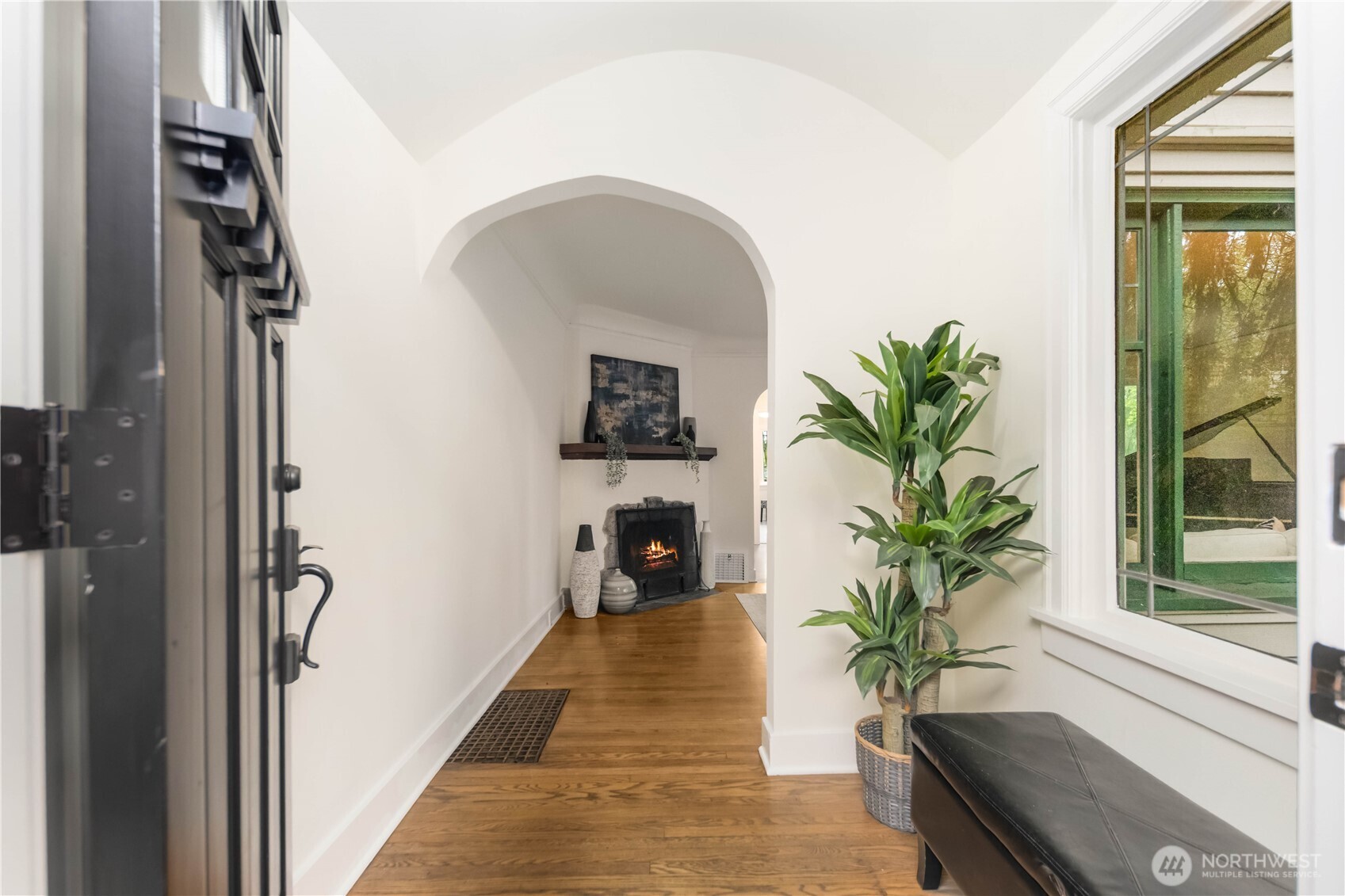 421 N 40th Street , Seattle, WA 98103