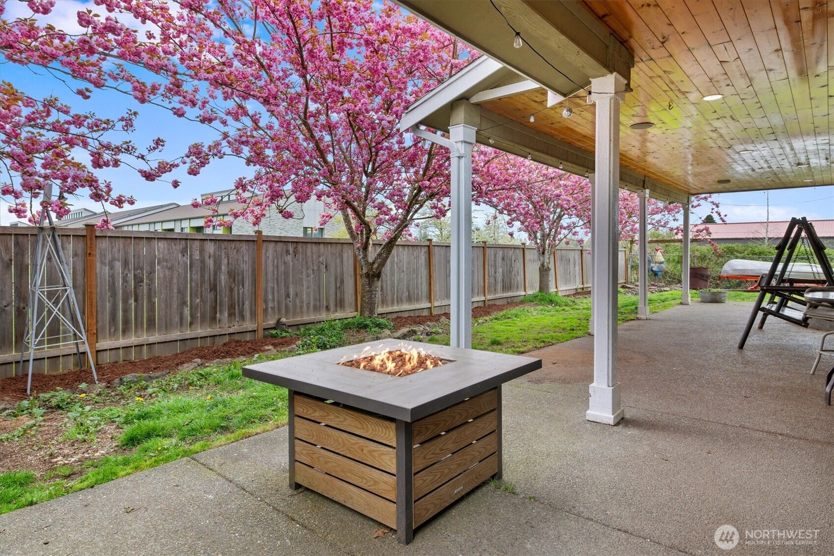 263 Hamilton Court , Buckley, WA 98321