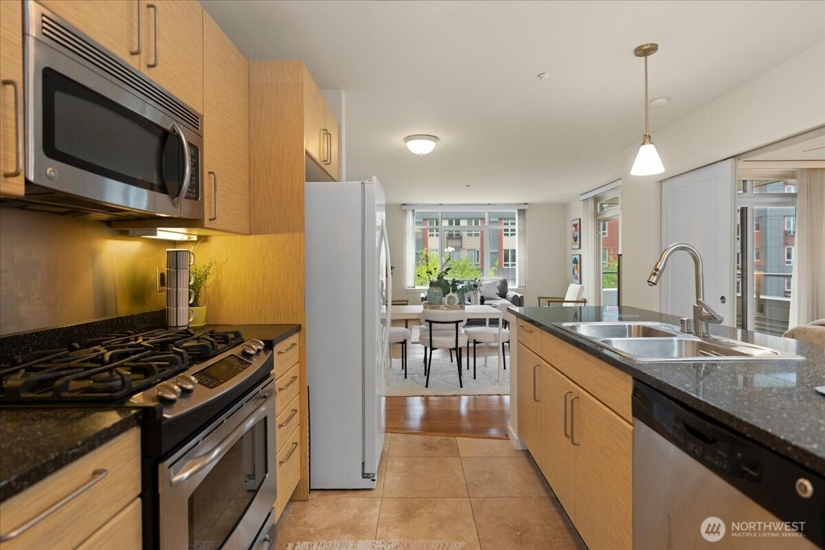 1530 NW Market Street #502, Seattle, WA 98107