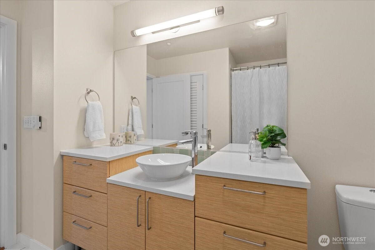 1530 NW Market Street #502, Seattle, WA 98107