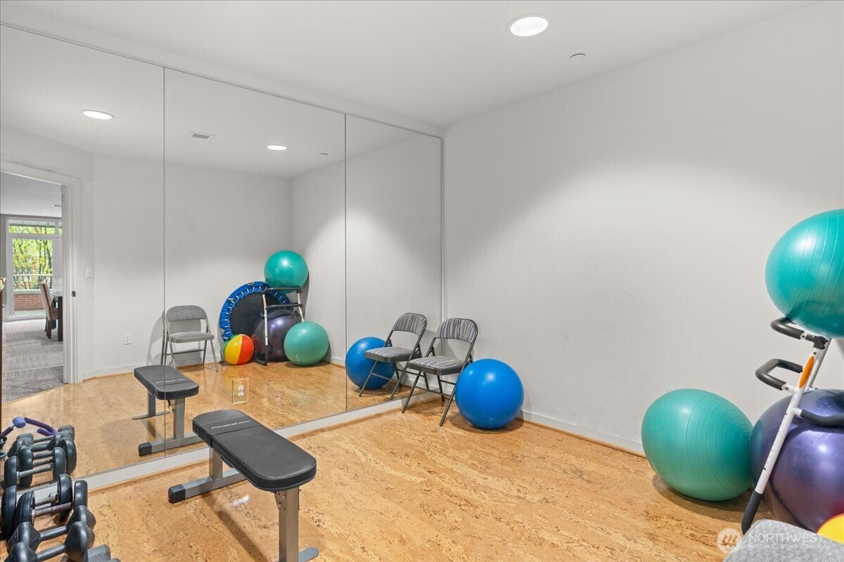 1530 NW Market Street #502, Seattle, WA 98107