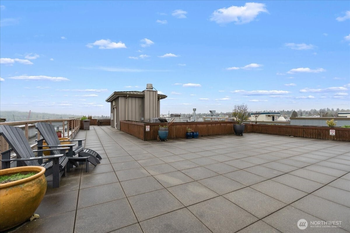 1530 NW Market Street #502, Seattle, WA 98107