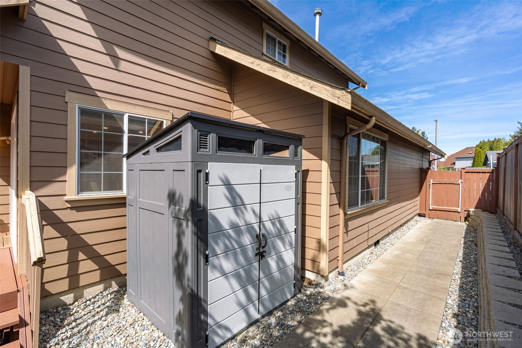 3734 Braeburn Drive NE, Tacoma, WA 98422