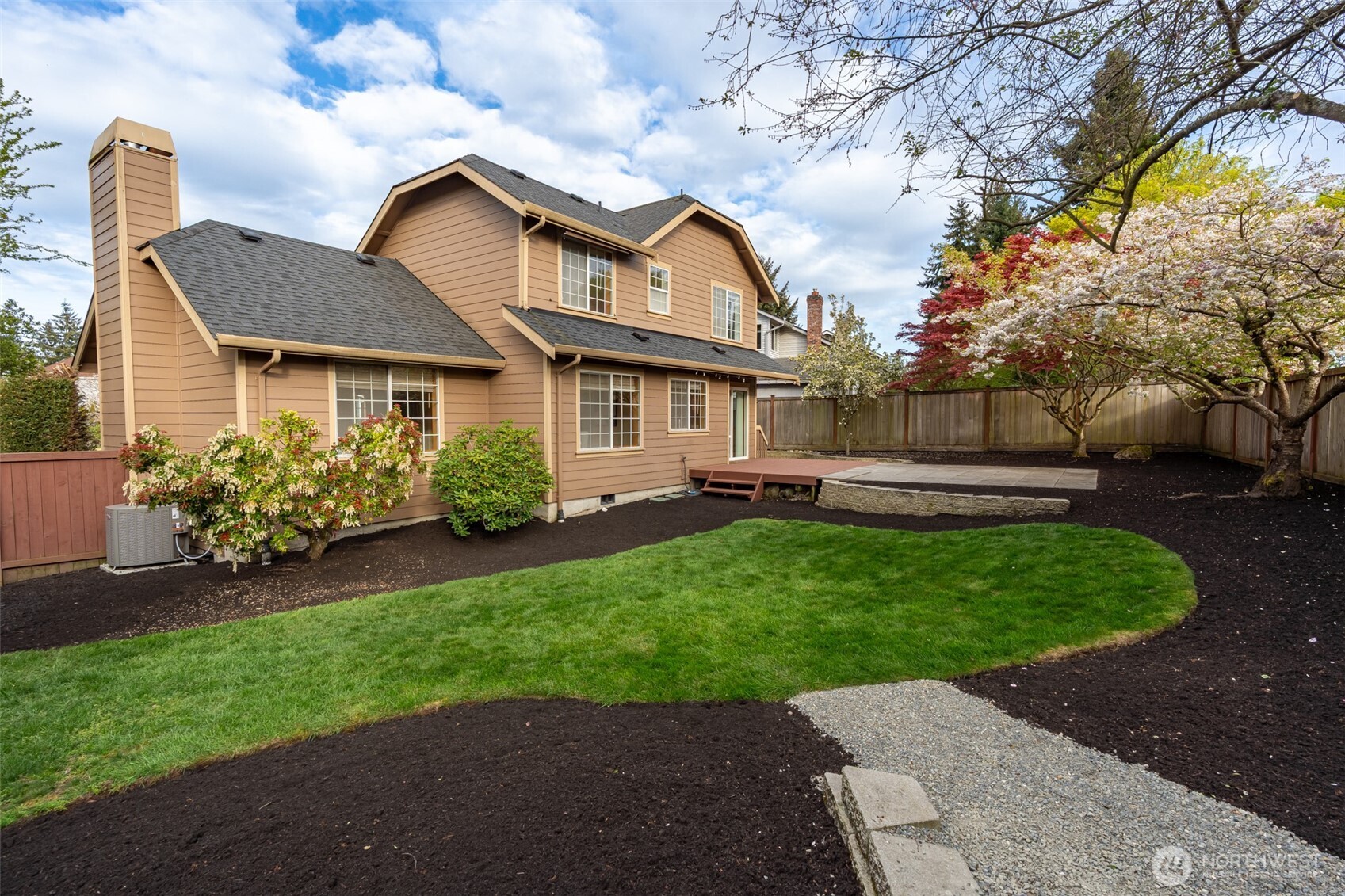 3734 Braeburn Drive NE, Tacoma, WA 98422