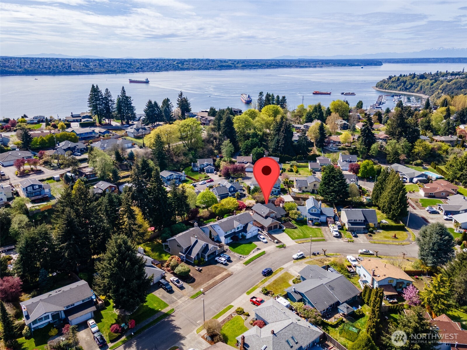 3734 Braeburn Drive NE, Tacoma, WA 98422