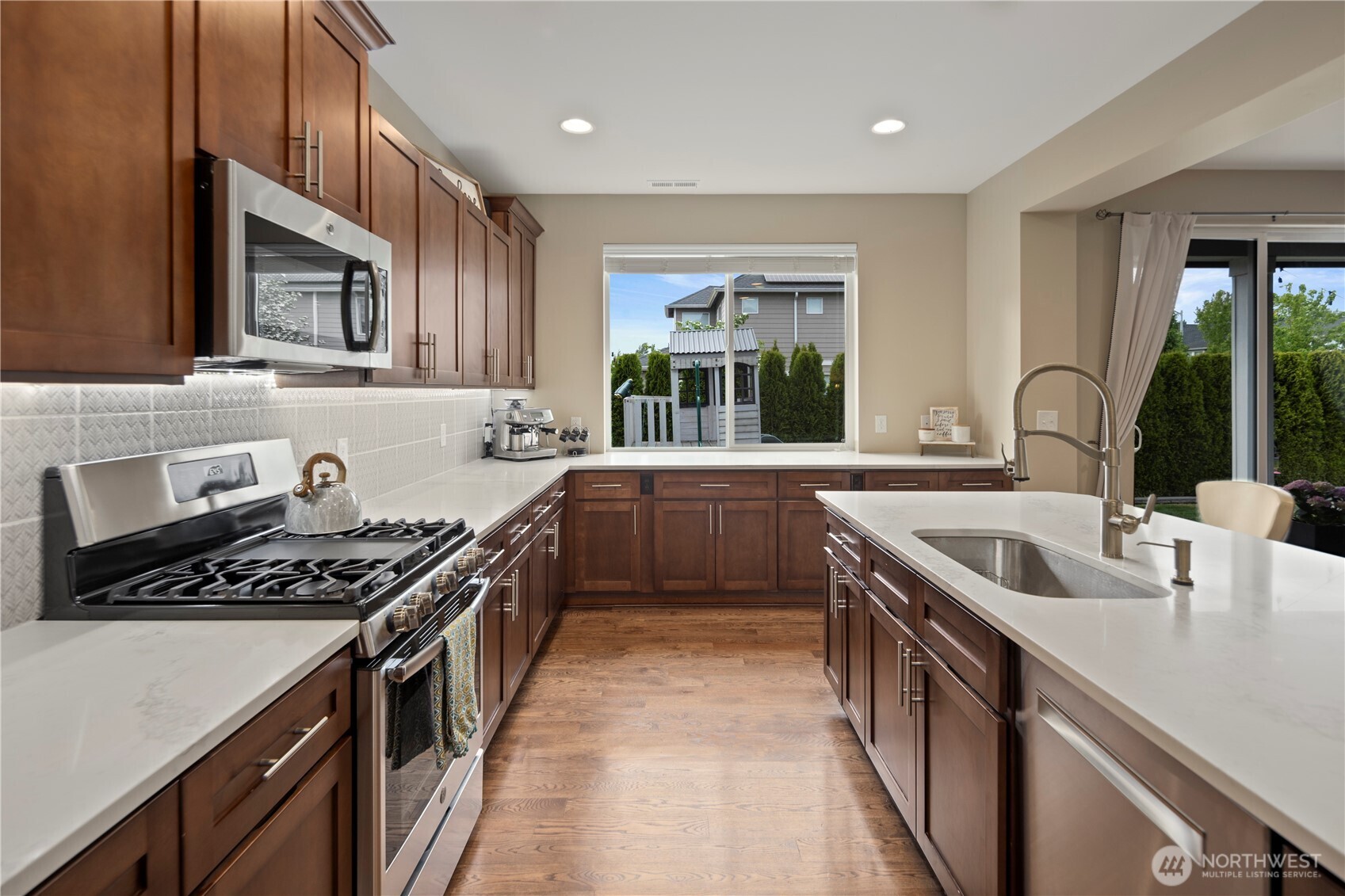4422 Riverfront Boulevard , Everett, WA 98203