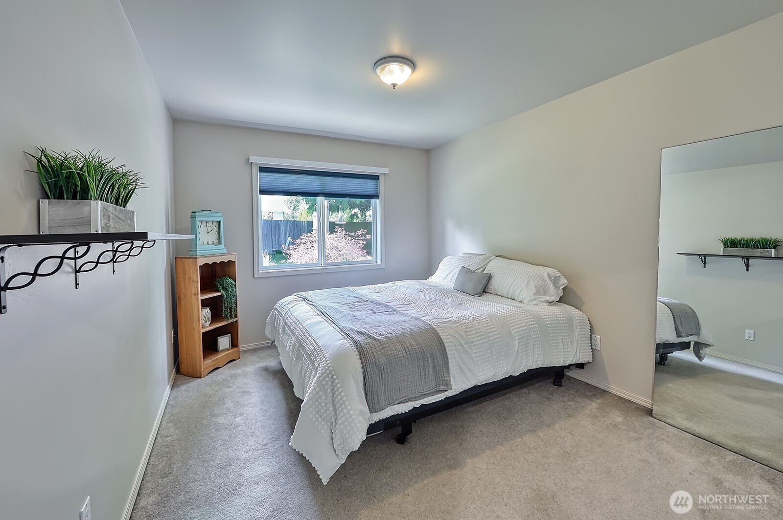 8091 Kispiox Road , Blaine, WA 98230