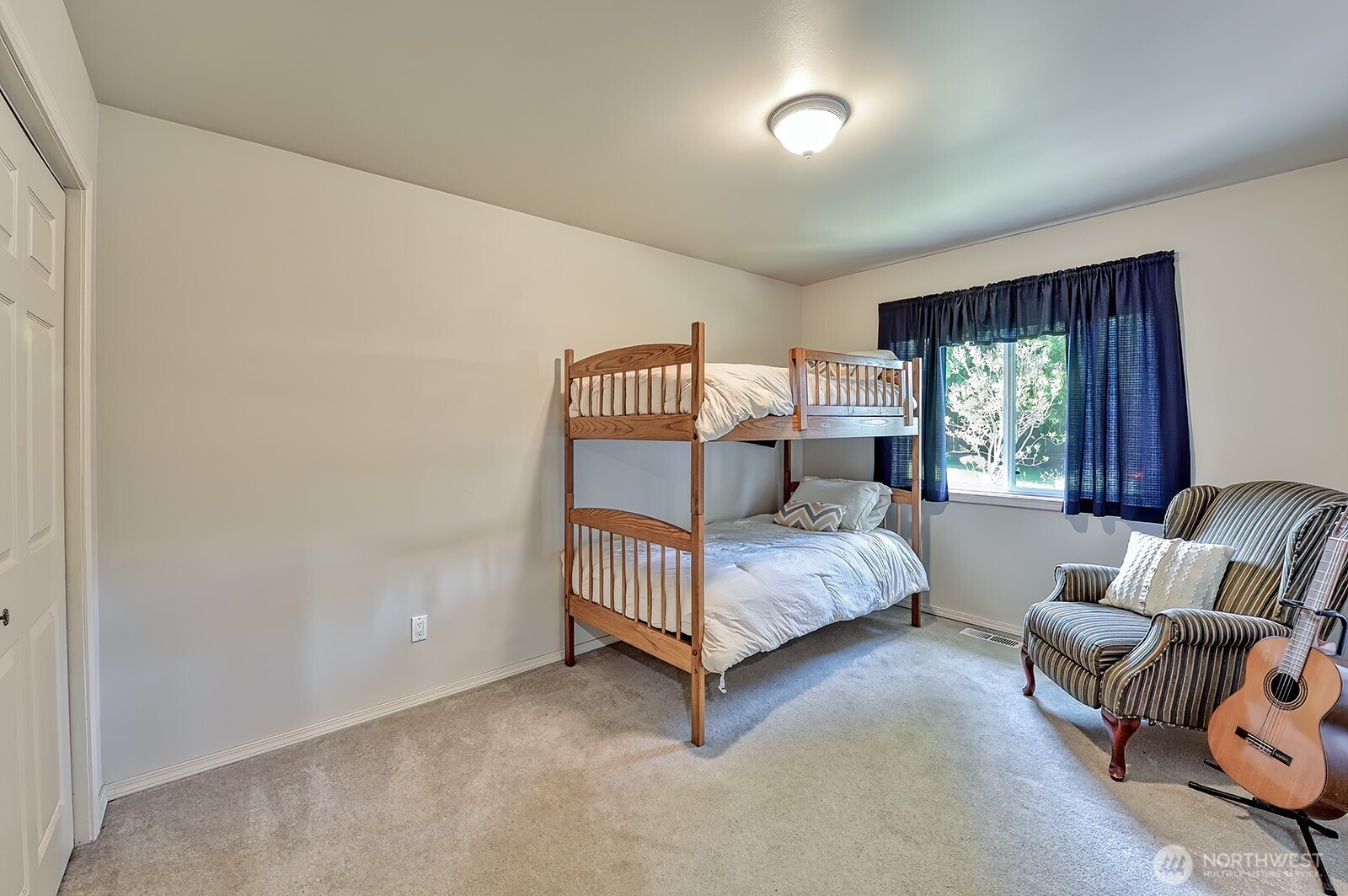 8091 Kispiox Road , Blaine, WA 98230