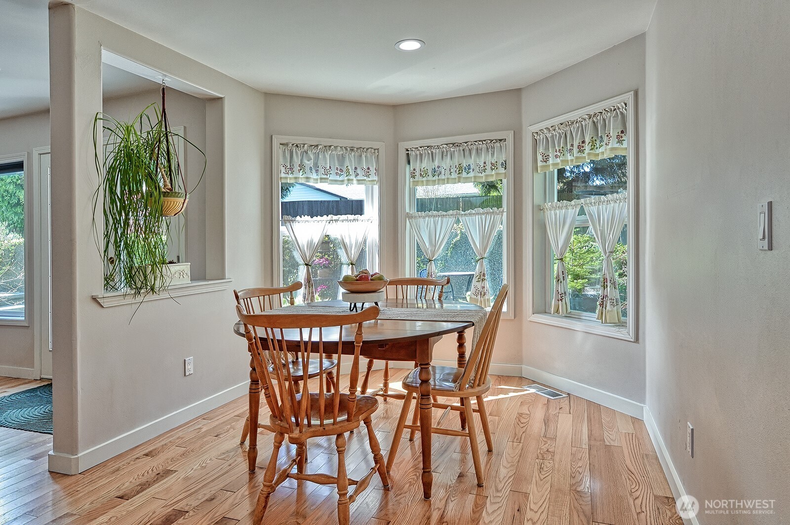 8091 Kispiox Road , Blaine, WA 98230