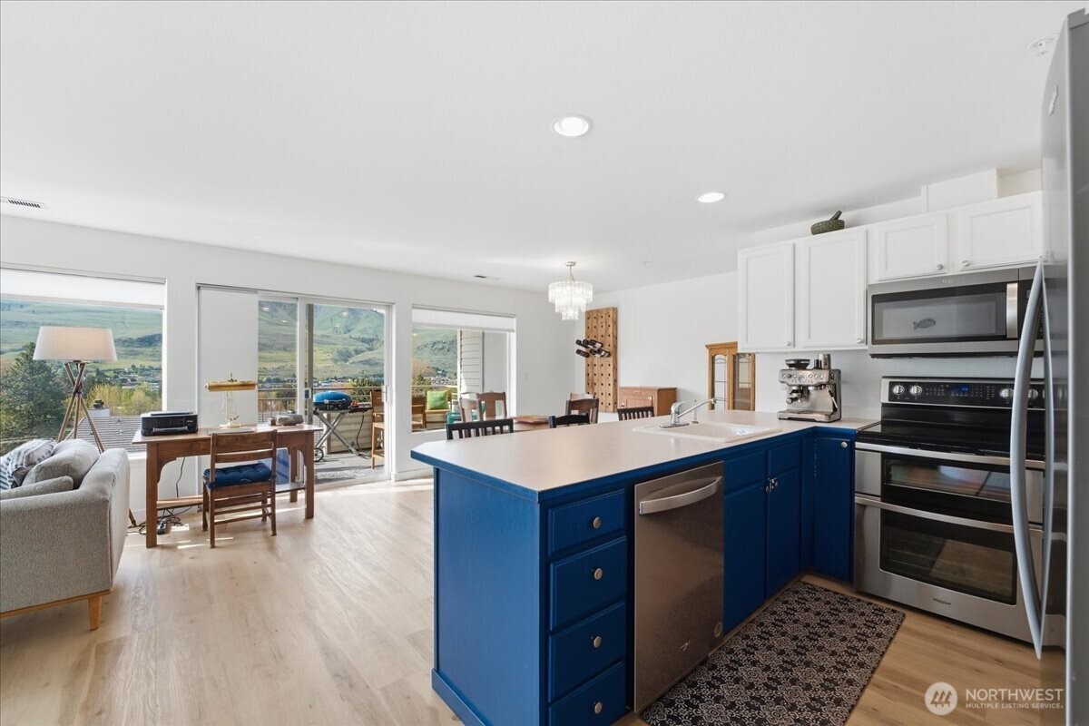 808 West Manson Highway #D201, Chelan, WA 98816