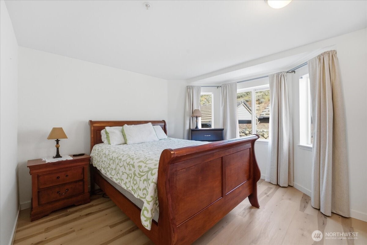 808 West Manson Highway #D201, Chelan, WA 98816