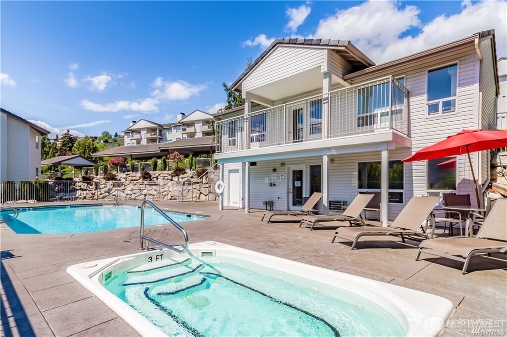 808 West Manson Highway #D201, Chelan, WA 98816
