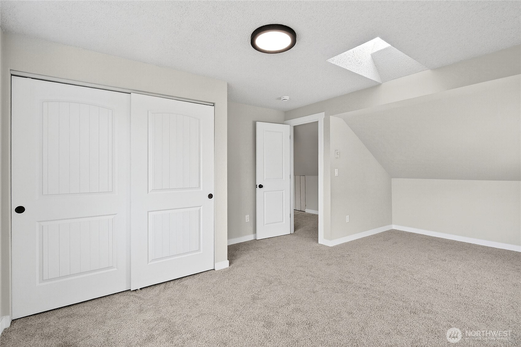 518 56th St , Tacoma, WA 98408