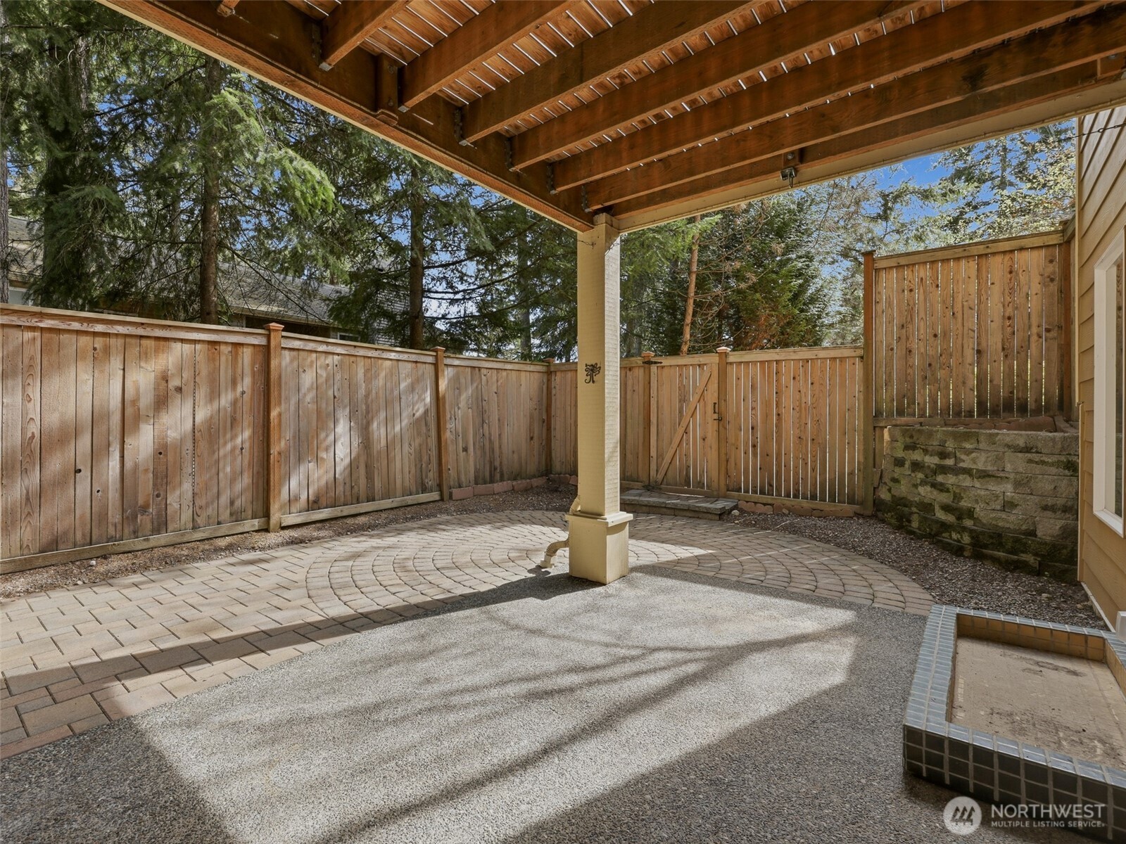 9060 177th Place NE #12, Redmond, WA 98052