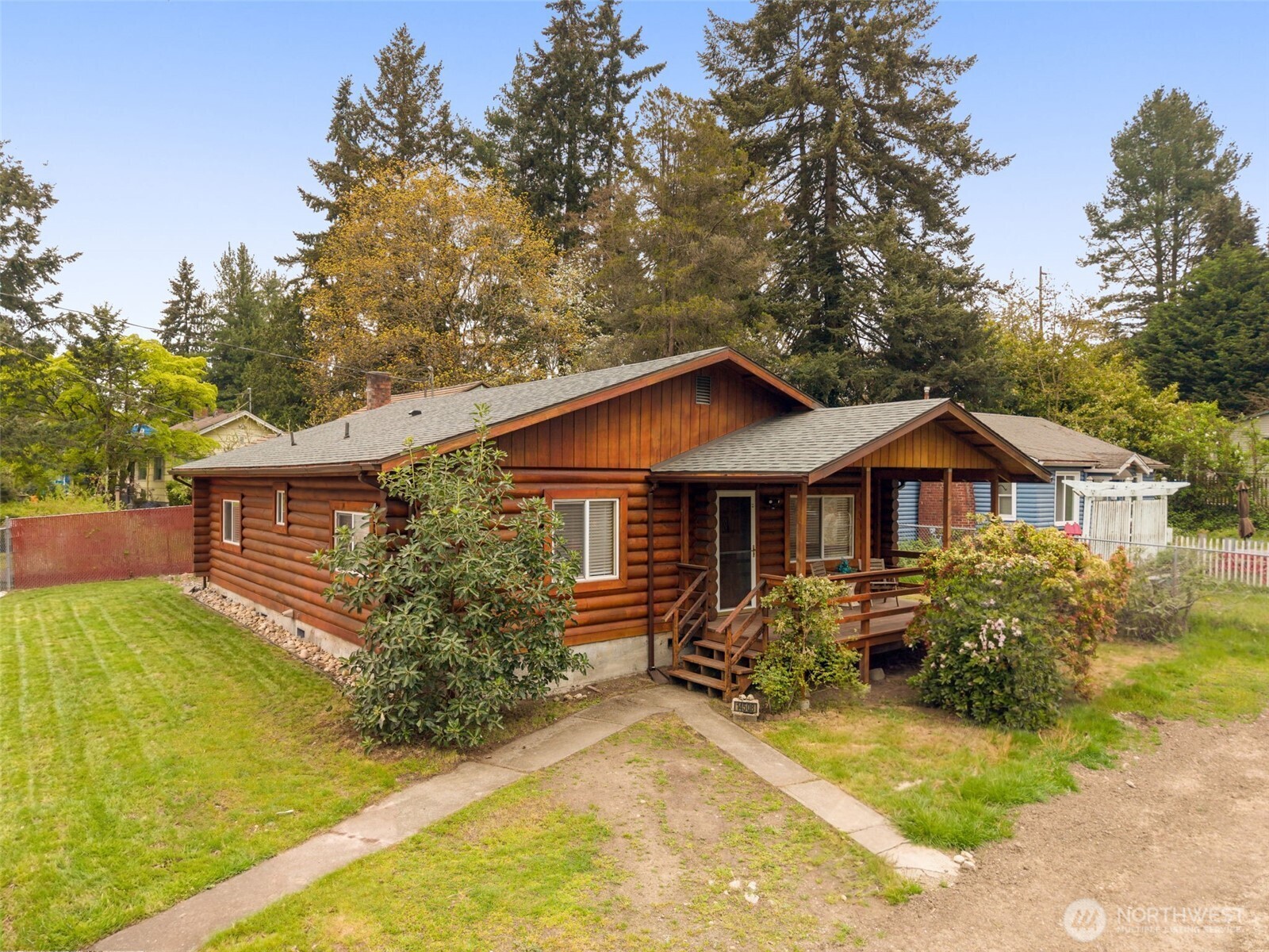 14508 6th Ave NE, Shoreline, WA 98155