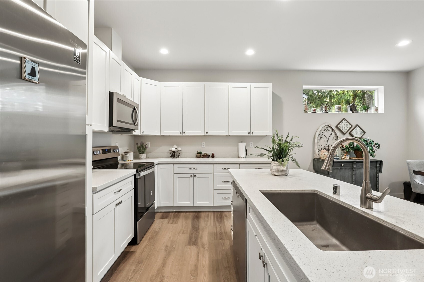 4979 Onalaska Loop SE, Port Orchard, WA 98367