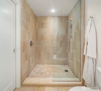 10700 NE 4th Street #2412, Bellevue, WA 98004 - Photo 25