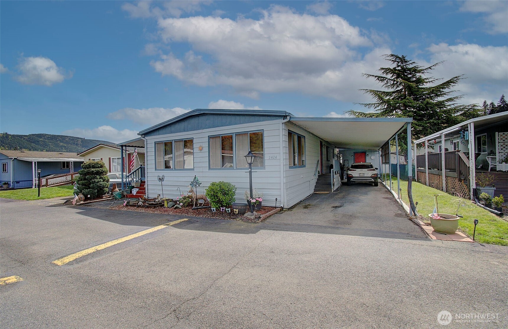 2424 Nightingale Lane , Kelso, WA 98626