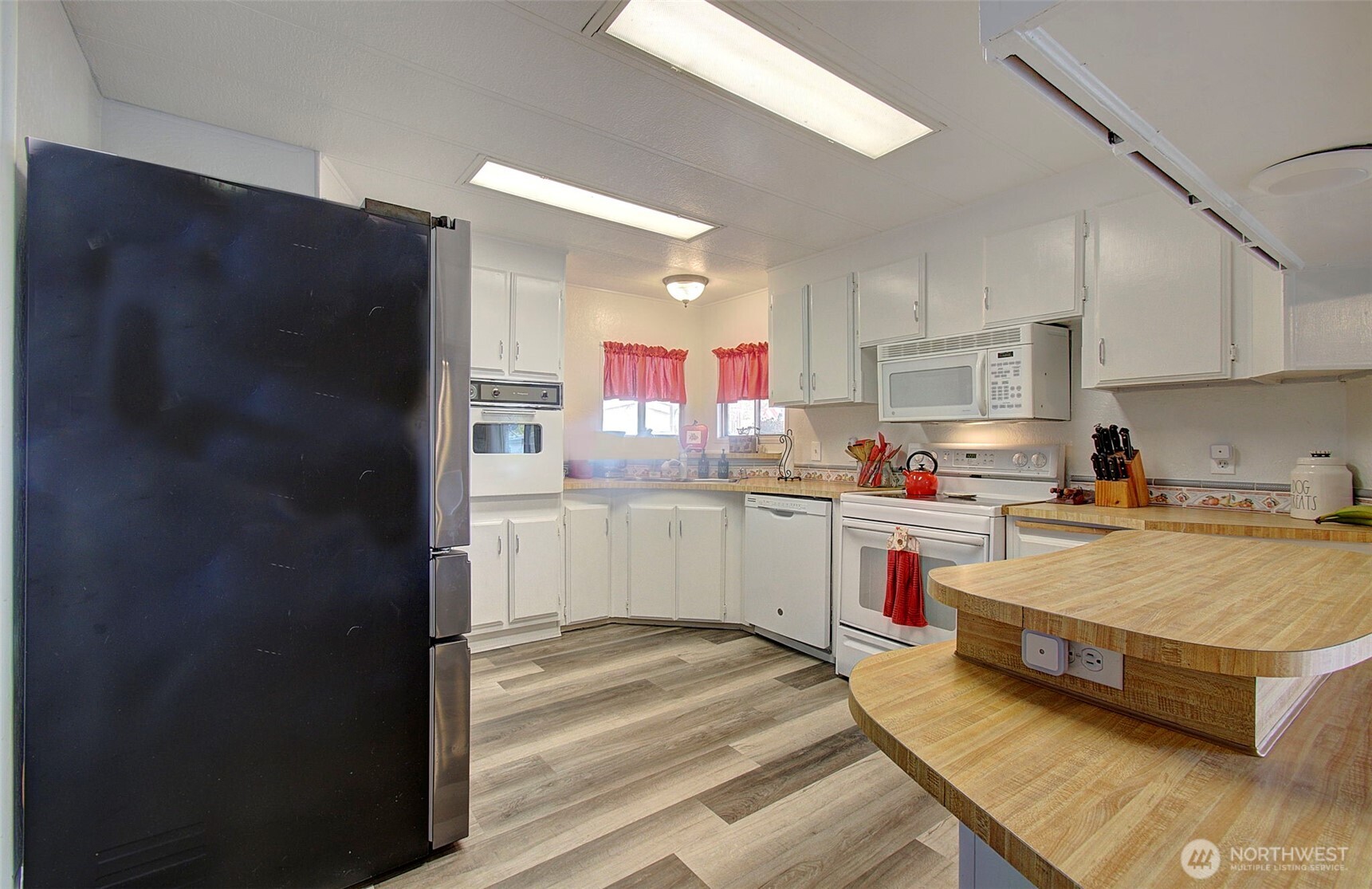 2424 Nightingale Lane , Kelso, WA 98626