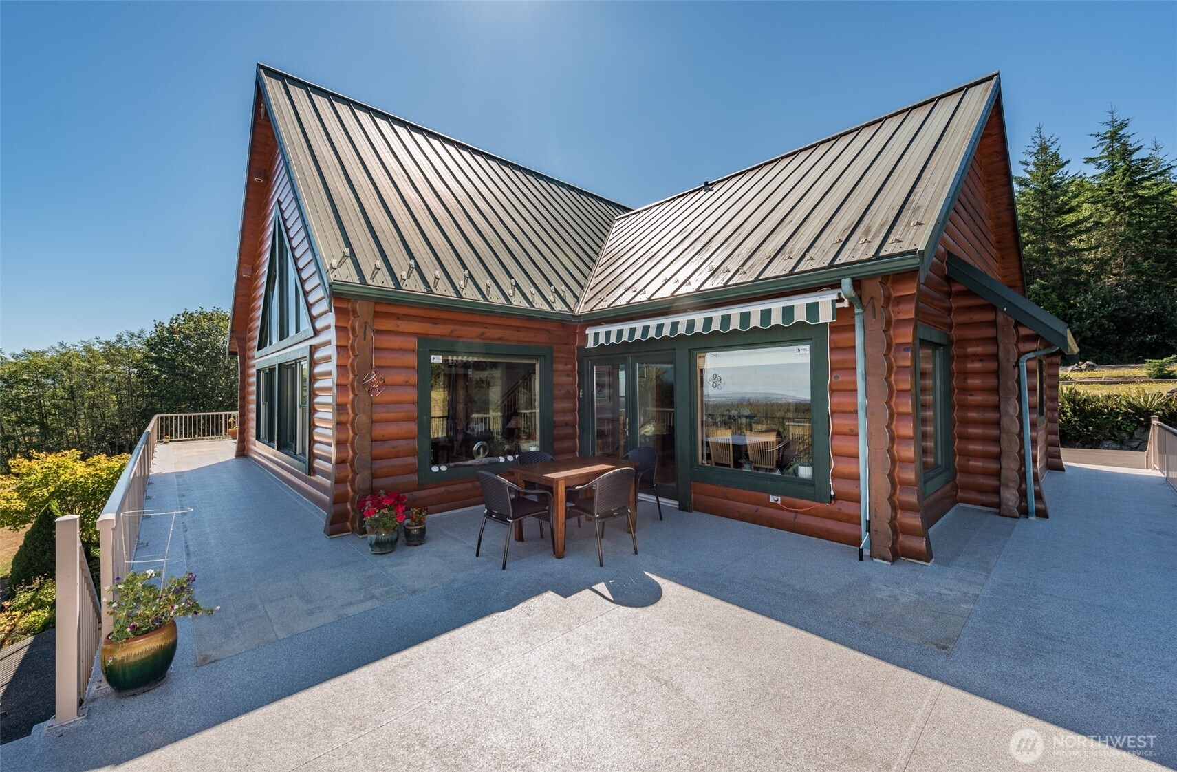 279 Ocean View Dr , Port Angeles, WA 98362