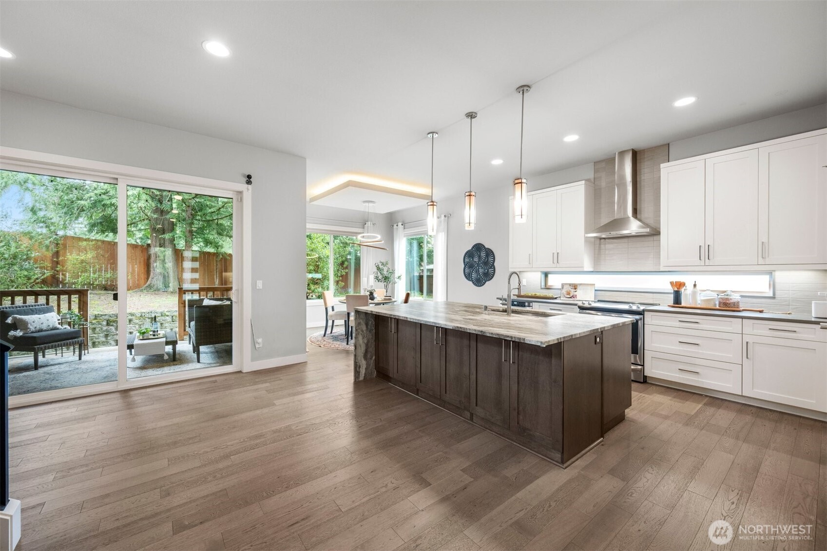 2306 NE 145th St , Shoreline, WA 98155-7309