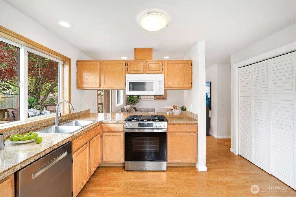 6529 23rd Street NE, Tacoma, WA 98422