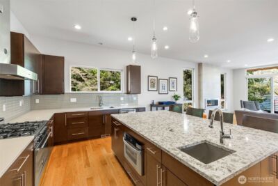 9719 Lake Shore Boulevard NE, Seattle, WA 98115 - Photo 14