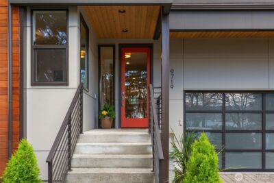 9719 Lake Shore Boulevard NE, Seattle, WA 98115 - Photo 4