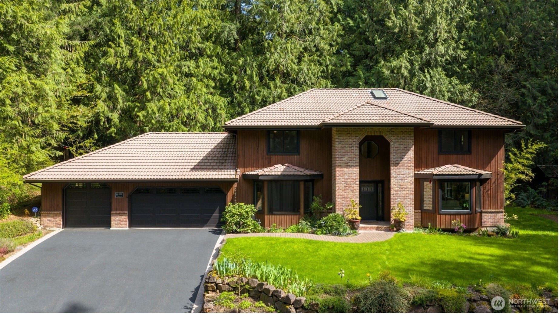 19308 224th Court NE, Woodinville, WA 98077