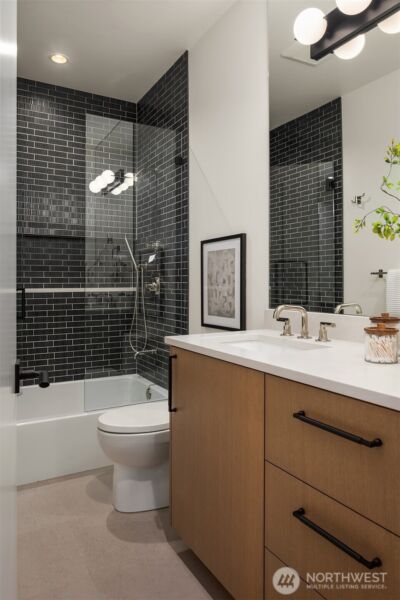 5917 104th Place NE, Kirkland, WA 98033 - Photo 32