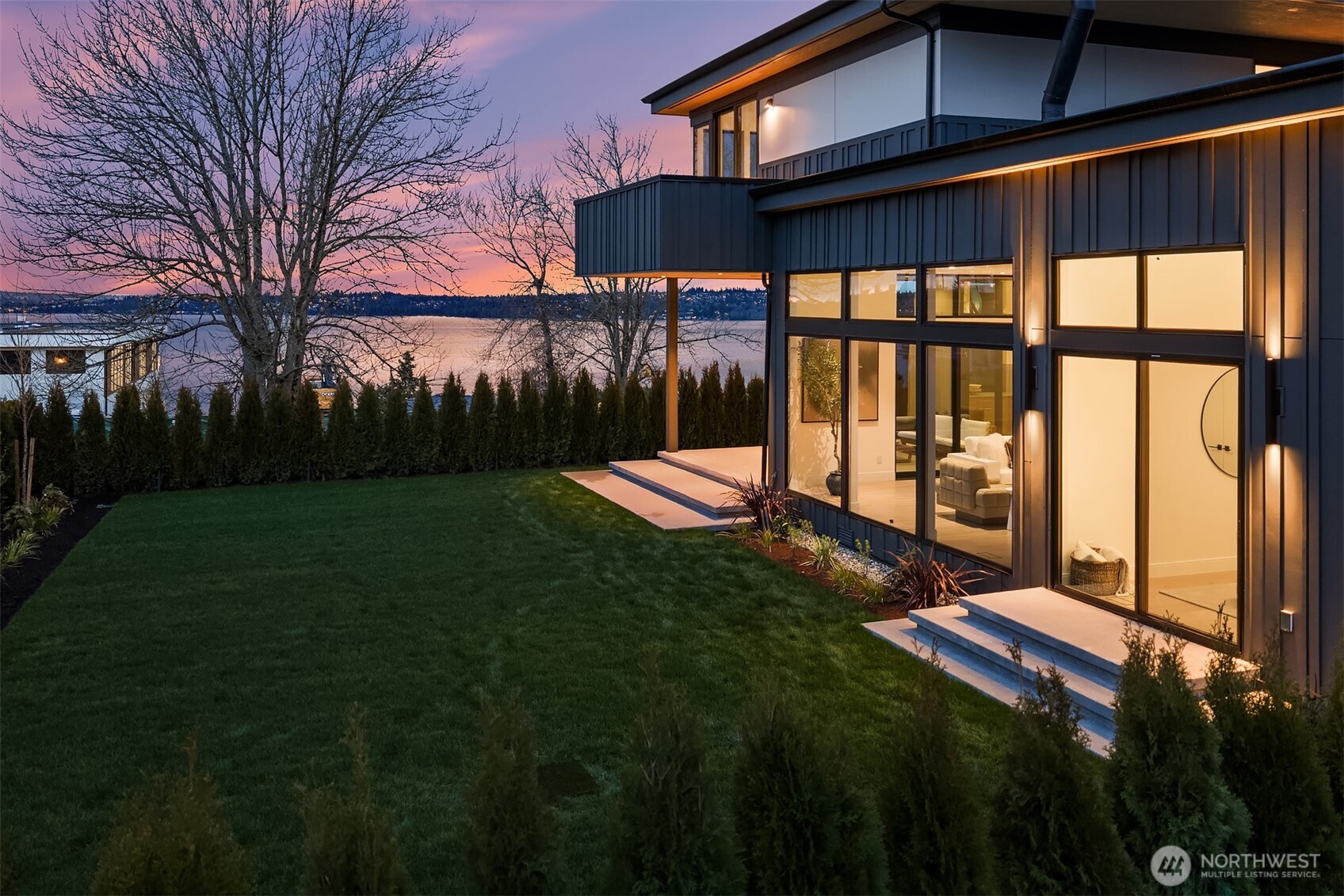 5917 104th Place NE, Kirkland, WA 98033