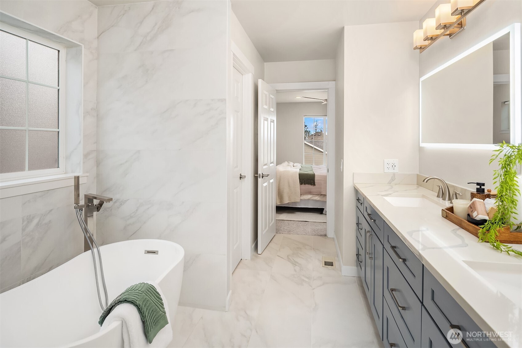33908 SE Sorenson Street , Snoqualmie, WA 98065