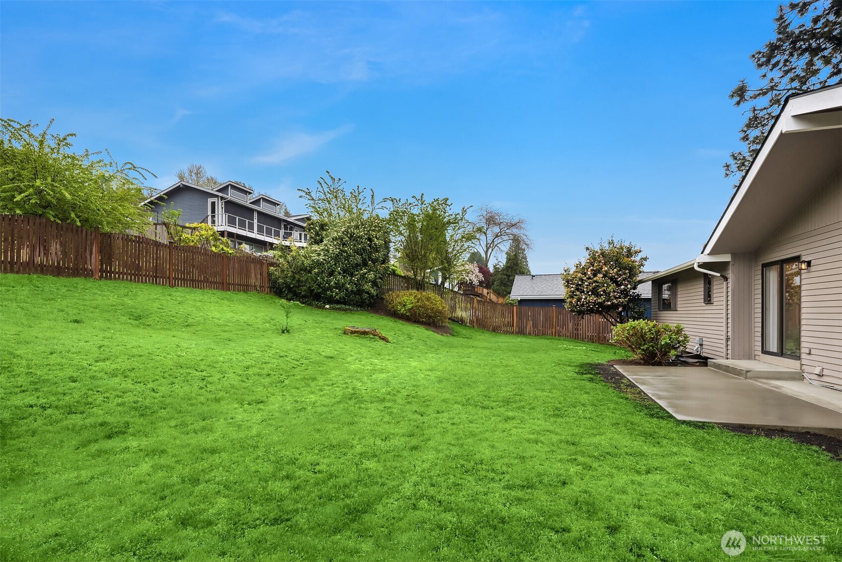 6514 113th Ave NE, Kirkland, WA 98033