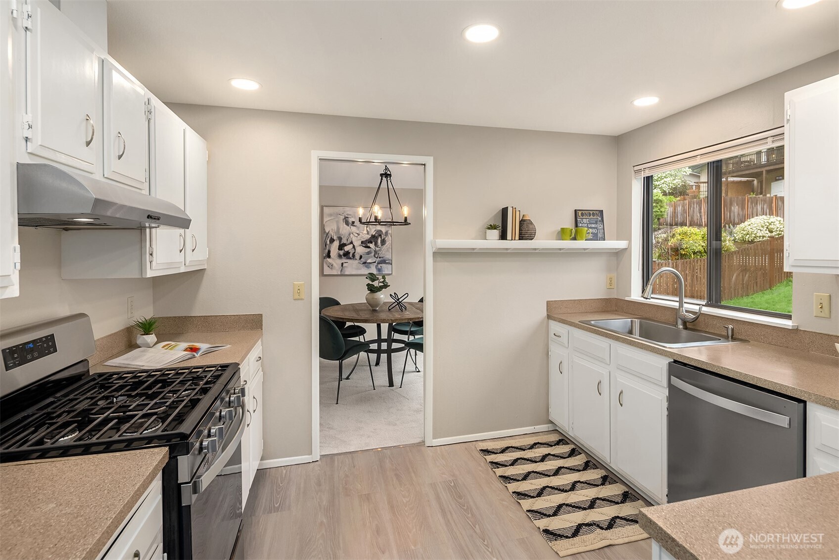 6514 113th Ave NE, Kirkland, WA 98033