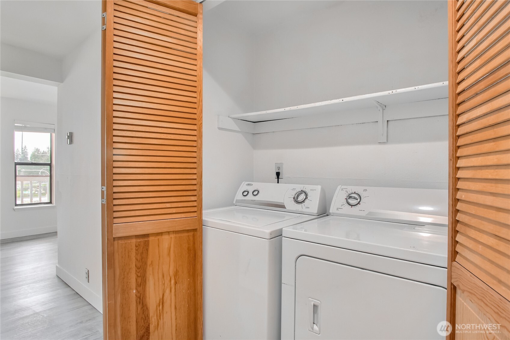 29645 18th Avenue S #C204, Federal Way, WA 98003