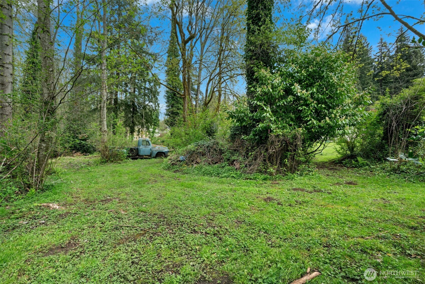 18005 83rd Avenue NE, Kenmore, WA 98028-1857