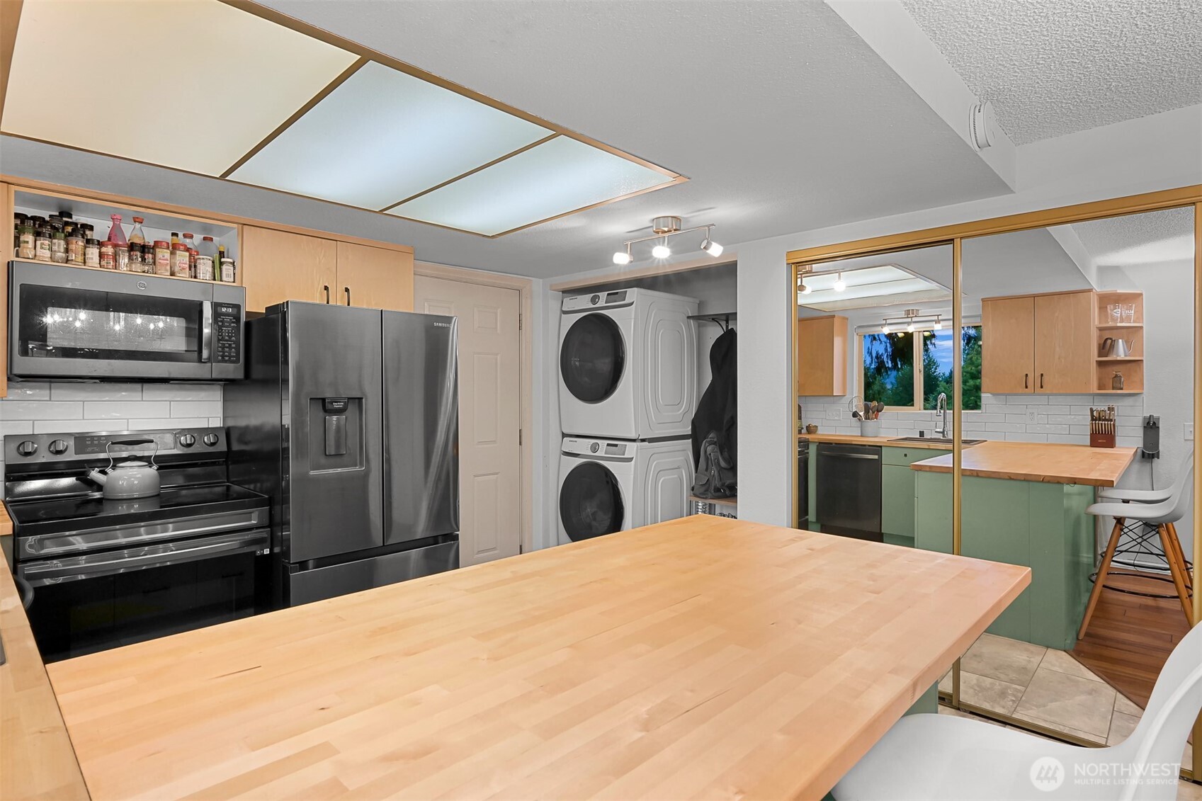 31 Marigold Drive , Bellingham, WA 98229-2747