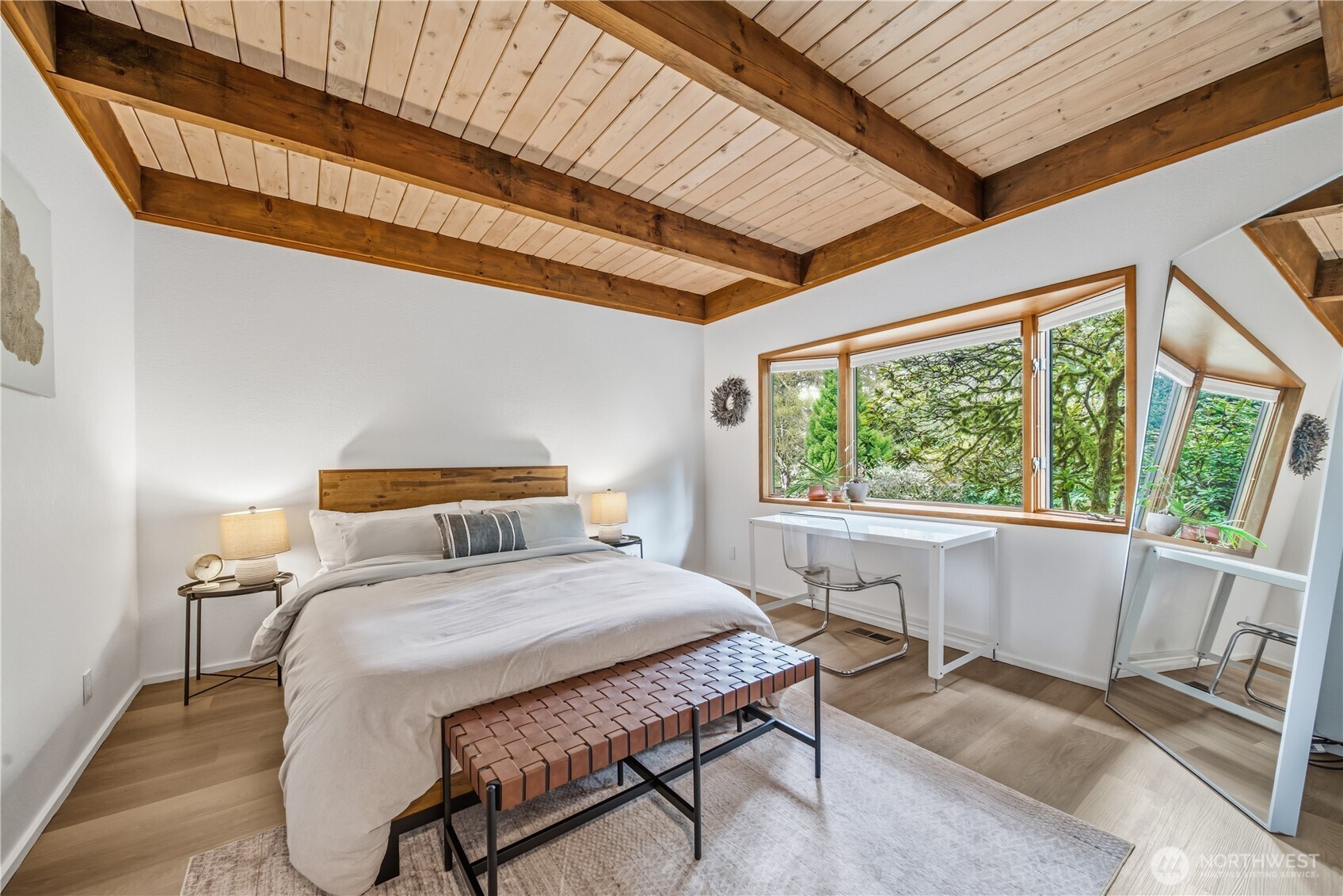 11907 103rd Avenue SW, Vashon, WA 98070