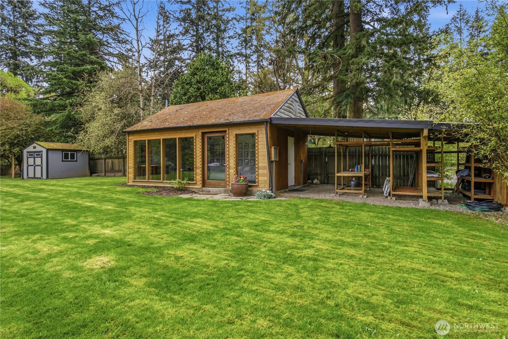 11907 103rd Avenue SW, Vashon, WA 98070