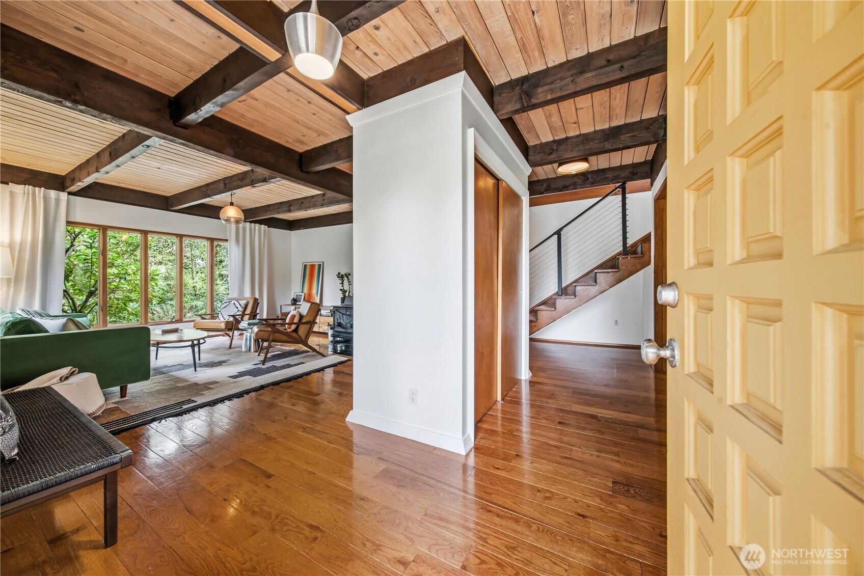 11907 103rd Avenue SW, Vashon, WA 98070